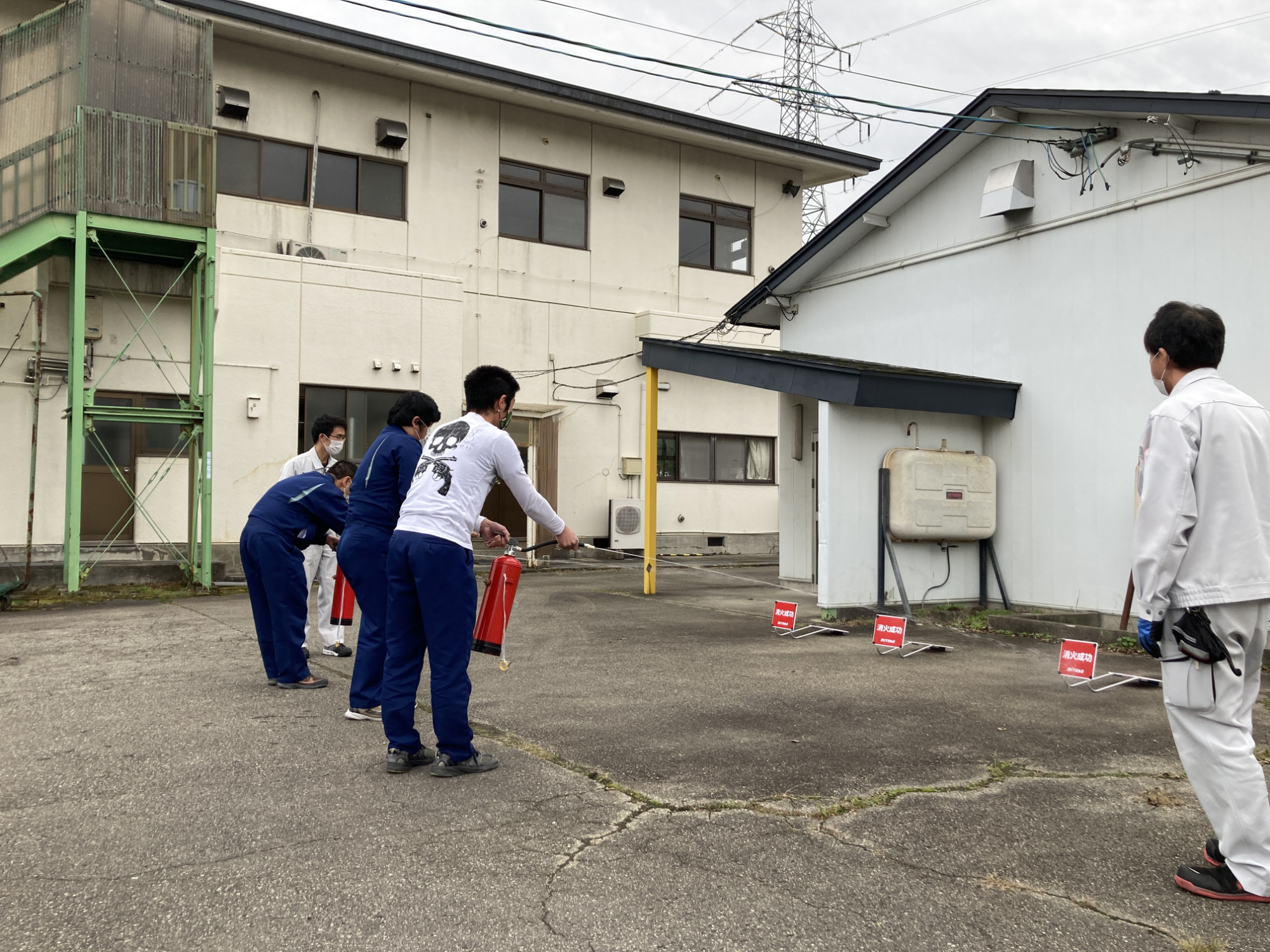 消化訓練する人々